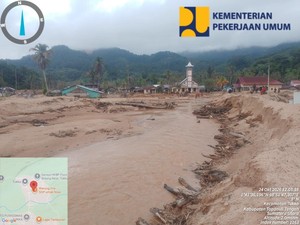 Kementerian PU Perkuat Tanggul Sungai Pasca Banjir di Tapanuli Tengah