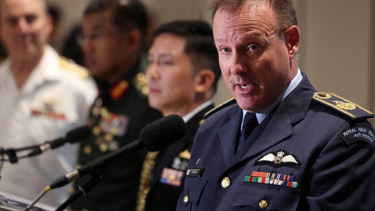 Panglima Militer Mundur dari Jabatan, Akui Hubungan Terlarang
