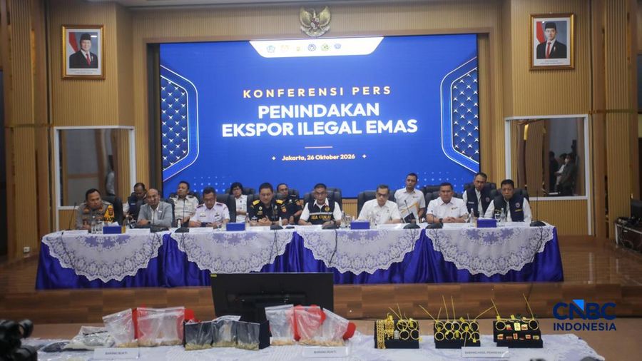Konferensi pers penindakan ekspor ilegal emas oleh Direktorat Jendral (Dirjen) Bea dan Cukai di Kantor Pusat Bea Cukai, Jakarta, Senin (26/10/2026).