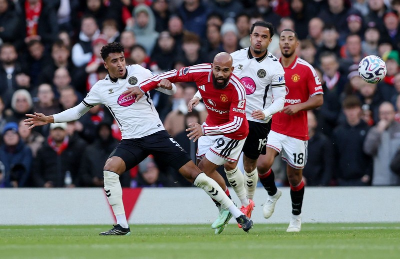 Manchester United kalah 0-3 dari Bournemouth dalam lanjutan pekan kedelapan Liga Inggris 2026/27 di Stadion Old Trafford pada Minggu (25/10/2026). (REUTERS/Chris Radburn)