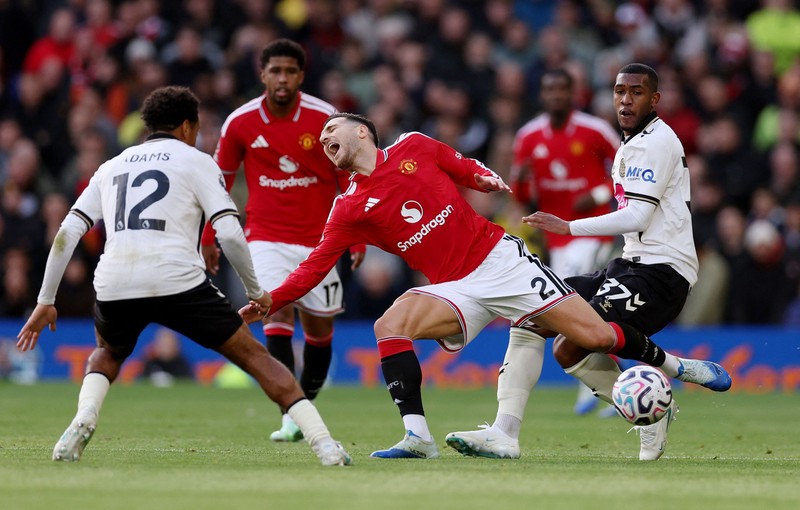 Manchester United kalah 0-3 dari Bournemouth dalam lanjutan pekan kedelapan Liga Inggris 2026/27 di Stadion Old Trafford pada Minggu (25/10/2026). (REUTERS/Chris Radburn)