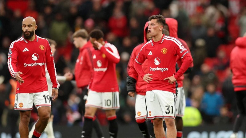 Manchester United kalah 0-3 dari Bournemouth dalam lanjutan pekan kedelapan Liga Inggris 2026/27 di Stadion Old Trafford pada Minggu (25/10/2026). (REUTERS/Chris Radburn)