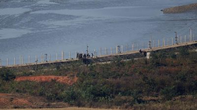 Memanas, Korea Utara Pamer Howitzer di Perbatasan Korea Selatan
