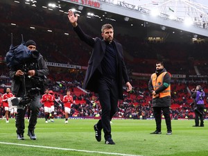 Masih Didukung Suporter MU, Carrick: Perasaan Ini Campur Aduk
