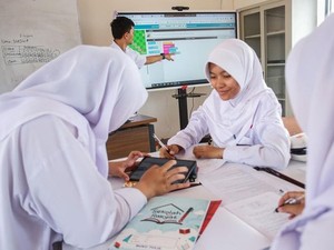 Tak Hanya Pendidikan, Sekolah Rakyat Juga Sejahterakan Keluarga Siswa