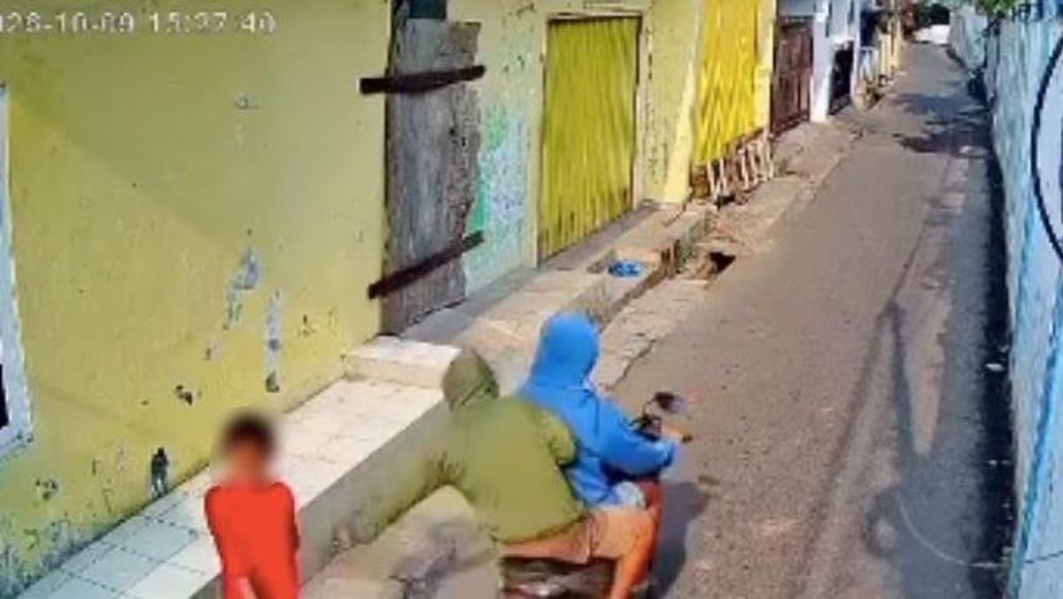 Viral Duo Pria di Bekasi Coba Jambret HP Bocah Berujung Ditangkap Warga — NadiKabar.com