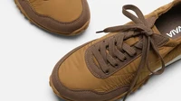 Sneakers Nylon Mudah Kotor? Begini Cara Merawatnya 