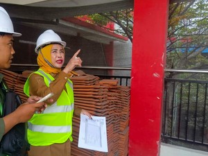 Wabup Sidoarjo Sidak Pembangunan Ruang Isolasi RSUD Notopuro