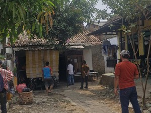 Rumah Mekanik Ditagih Pajak McLaren di Gang Sempit Tangerang, Jalan Rusak
