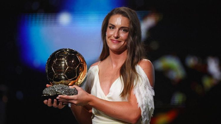 Alexia Putellas Raih Ballon dOr Feminin Ketiga Usai Bawa Barcelona Raih Treble