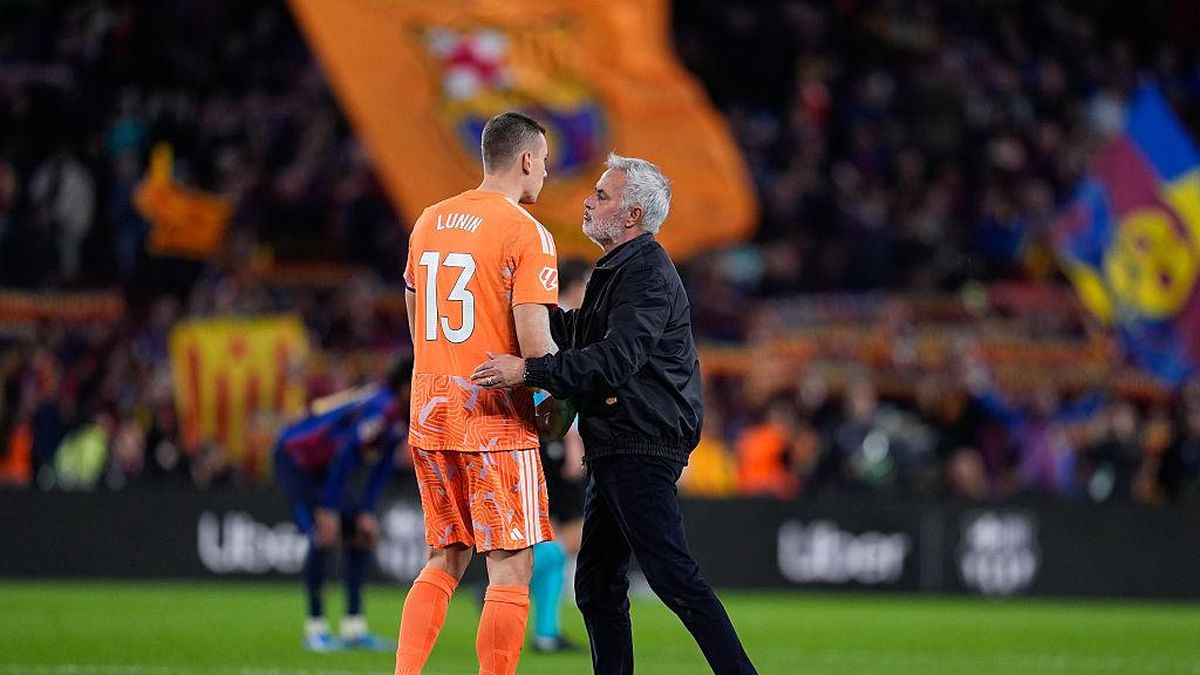 Saat Mourinho Semprot Awak Media: Nggak Ada yang Tanyain Lunin? — NadiKabar.com