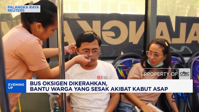 Bus Oksigen di Palangka Raya Jadi Penolong Warga Sesak akibat Kabut Asap