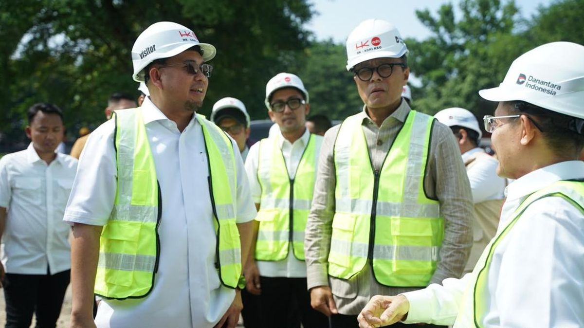 Donny Oskaria dan Andre Rosiade Kawal Pembangunan Stadion Agus Salim Padang — NadiKabar.com