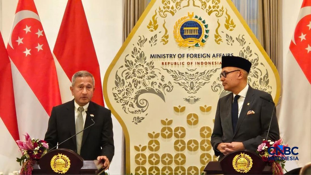 Menlu Singapura Tiba-Tiba ke RI, Minta Kerja Sama Tangani Karhutla