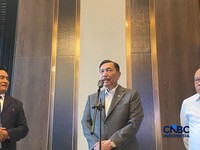 Konferensi Pers Pertemuan Ketua Dewan Ekonomi Nasional (Dekonas) dan Menteri Koordinator Bidang Hukum, HAM, Imigrasi, dan Pemasyarakatan dalam Rangka Penyerahan Kajian DEN terkait Penyempurnaan Undang-Undang Tindak Pidana Korupsi (UU Tipikor), di Kan