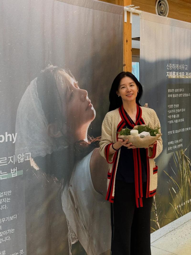 Potret Lee Young Ae Menolak Tua 23 Tahun Usai Jewel in the Palace Tayang