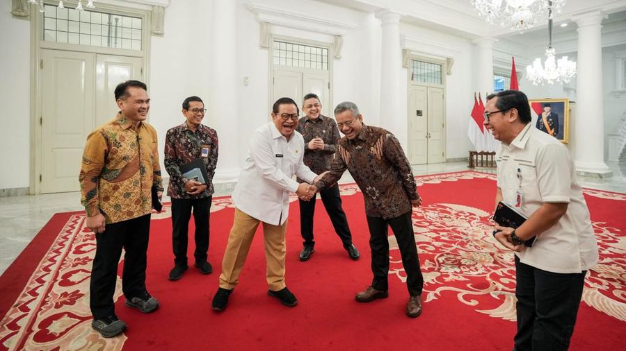 Menteri Keuangan, Pak Suahasil, berkunjung ke Balai Kota Jakarta, Selasa (27/10/2026). (Tangkapan layar @pramonoanungw)