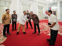 Menteri Keuangan, Pak Suahasil, berkunjung ke Balai Kota Jakarta, Selasa (27/10/2026). (Tangkapan layar @pramonoanungw)