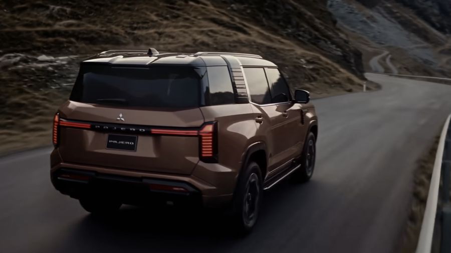 Mitsubishi New Pajero di Thailand.