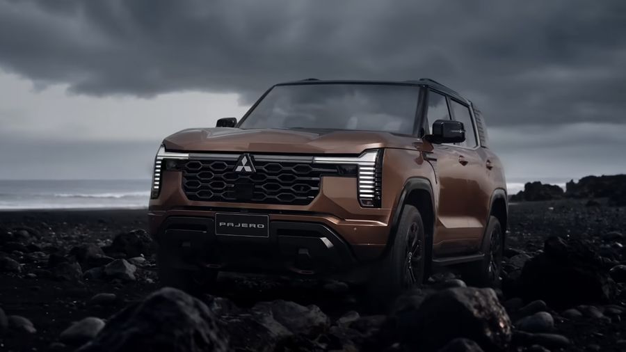 Mitsubishi New Pajero di Thailand.