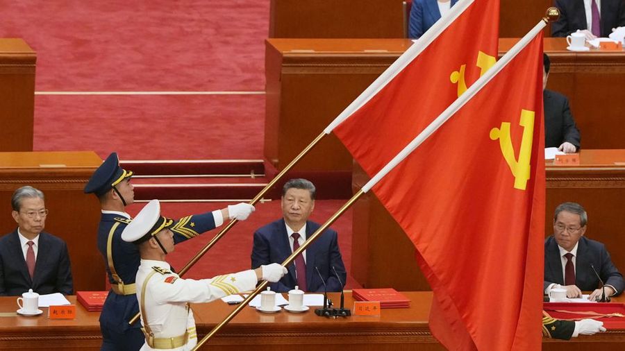 Presiden China Xi Jinping (duduk, urutan ke-2 dari kiri) menghadiri upacara peringatan 105 tahun berdirinya Partai Komunis Tiongkok di Balai Agung Rakyat di Beijing pada 1 Juli 2026. (Kyodo via Reuters Connect/)