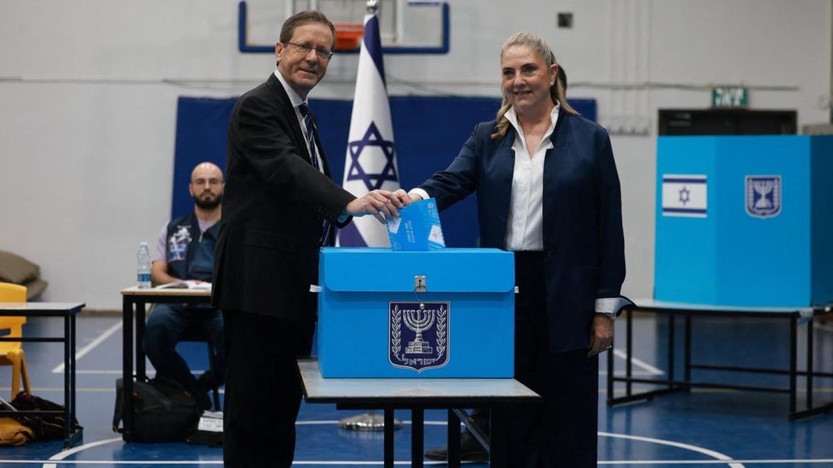 Berikan Suara di Pemilu Israel, Presiden Isaac Herzog Beri Pesan Ini — NadiKabar.com