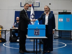 Berikan Suara di Pemilu Israel, Presiden Isaac Herzog Beri Pesan Ini