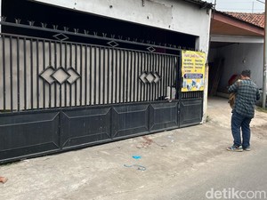 Istri Tukang Galon di Mojokerto yang Ditusuk Bantah Suami Rentenir