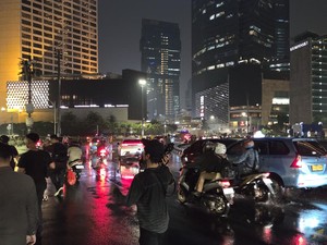 Aksi Penyampaian Aspirasi di Bundaran HI Bubar, Jalan Kembali Dibuka