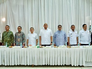 Kawal Pembangunan Tol Sicincin-Bukittinggi, Andre Rosiade Serap Aspirasi Warga Padang Panjang
