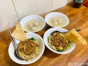 5 Mie Ayam Legend di Jaksel yang Rasanya Tak Berubah Puluhan Tahun