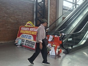 Mesti Jalan Jauh, Begini Repotnya Warga Saat Eskalator Stasiun Bojonggede Mati
