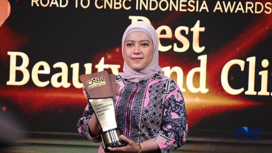 Brand & Marketing Strategist - Bodycare Scarlett Desy Rizkasona dalam acara The Future of Beauty: Driving Innovation, Safety, and Growth di Studio CNBC Indonesia, Jakarta, Rabu (28/10/2026). (CNBC Indonesia/Tri Susilo)