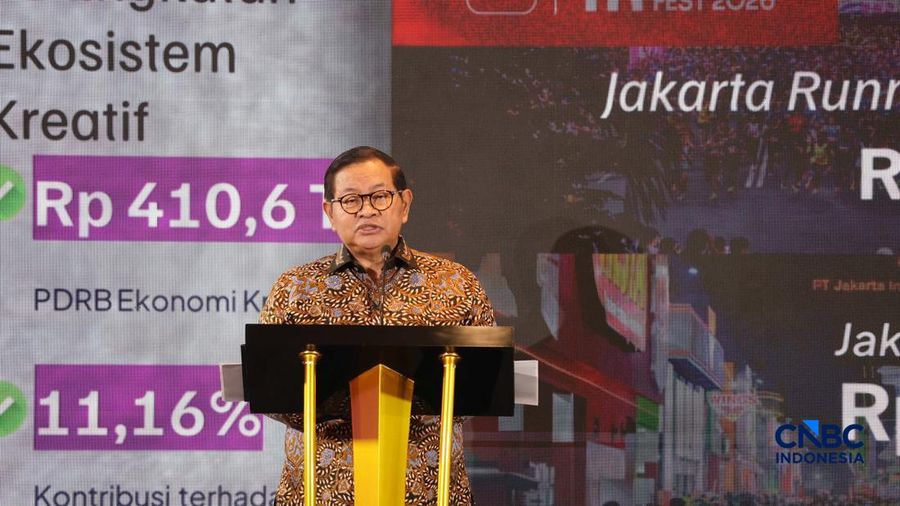 Gubernur DKI Jakarta, Pramono Anung saat menyampaikan pemaparan dalam Kearney 100 Years of Impact di The Ritz Carlton Pacific Place, Jakarta, Rabu (28/10/2026). (CNBC Indonesia/Muhammad Sabki)
