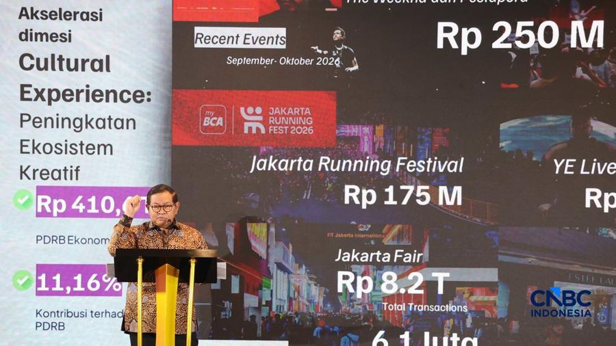 Gubernur DKI Jakarta, Pramono Anung saat menyampaikan pemaparan dalam Kearney 100 Years of Impact di The Ritz Carlton Pacific Place, Jakarta, Rabu (28/10/2026). (CNBC Indonesia/Muhammad Sabki)