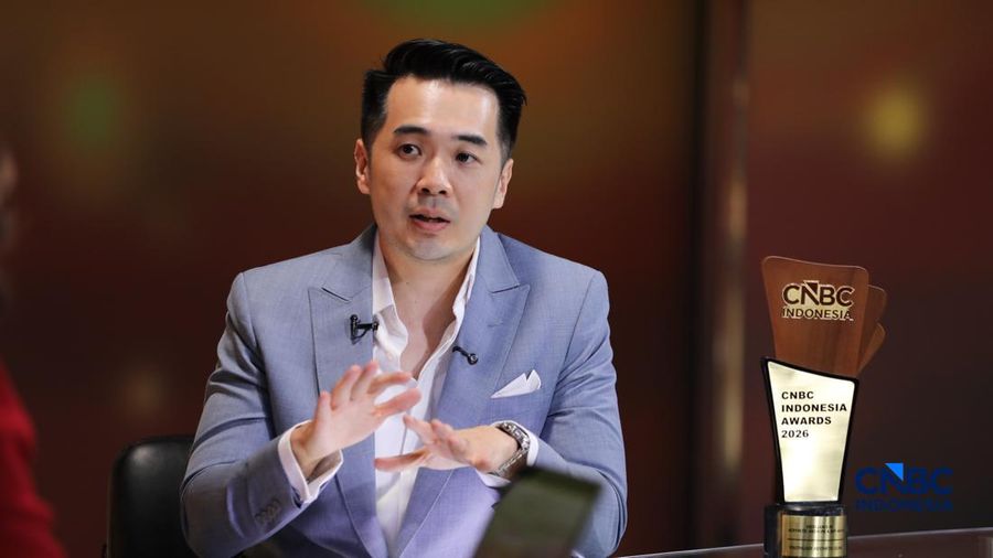 Head of Doctor Youthology Aesthetic Clinic David Leonard dalam acara The Future of Beauty: Driving Innovation, Safety, and Growth di Studio CNBC Indonesia, Jakarta, Rabu (28/10/2026). (CNBC Indonesia/Tri Susilo)
