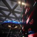 Layar menampilkan pergerakan Indeks Harga Saham Gabungan (IHSG) di Gedung Bursa Efek Indonesia (BEI), Jakarta, Rabu (28/10/2026). (CNBC Indonesia/Faisal Rahman)