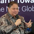 Menteri Koordinator Bidang Perekonomian, Airlangga Hartarto saat menyampaikan pemaparan dalam Kearney 100 Years of Impact di The Ritz Carlton Pacific Place, Jakarta, Rabu (28/10/2026). (CNBC Indonesia/Muhammad Sabki)