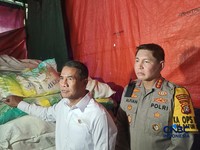 Menteri Pertanian sekaligus Kepala Bapanas Amran Sulaiman saat melakukan inspeksi mendadak (sidak) di Pasar Induk Beras Cipinang (PIBC), Jakarta Timur, Rabu (28/10/2026). (CNBC Indonesia/Martyasari Rizky)