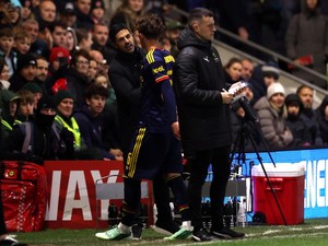 Arsenal Didepak Tim Divisi 4, Arteta Tegur Max Dowman