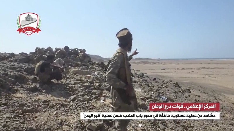 Pasukan Nation Shield Yaman merilis rekaman pada Selasa (27/10/2026) yang diklaim memperlihatkan pertempuran antara pasukan mereka dan kelompok Houthi di kawasan Bab el-Mandeb.