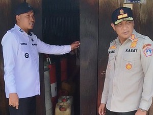 Pemkot Kendari Gerebek Gudang Penimbunan BBM Subsidi