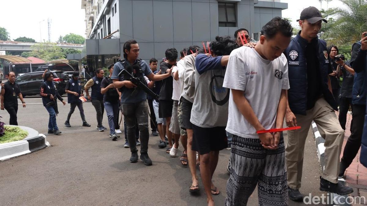 19 Orang Terlibat Tawuran Maut di Jakbar Ditangkap, Penyiram Air Keras Diburu — NadiKabar.com