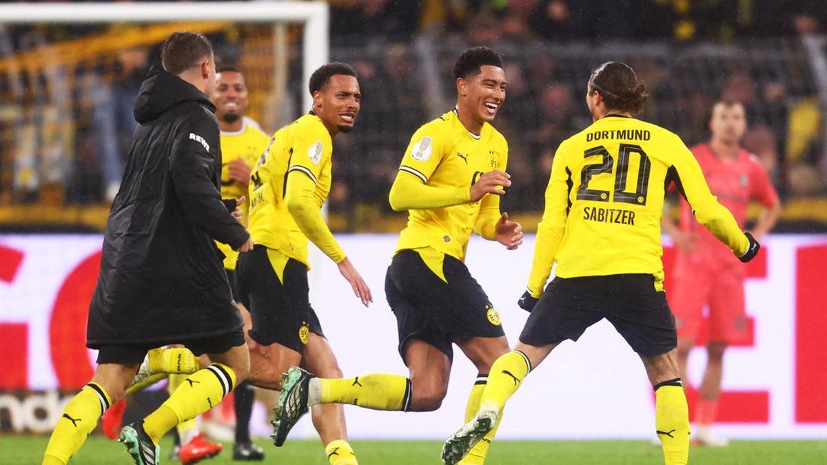Ilustrasi berita Olahraga: Hasil DFB Pokal: Gol Injury Time Loloskan Dortmund ke Babak 16 Besar