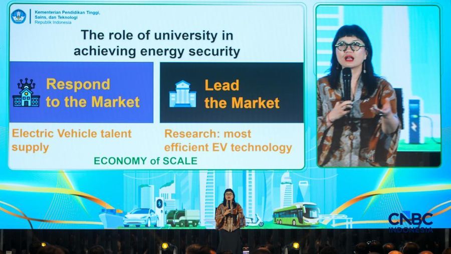 Wamendiktisaintek, Prof. Stella Christie dalam acara PERIKLINDO Electric Vehicle Conference (PEVC) 2026 di Mvenpick Hotel, Jakarta, Rabu (28/10/2026). (CNBC Indonesia/Faisal Rahman)