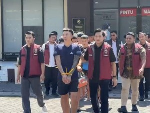 8 WN Vietnam Jadi Tersangka Penipuan Online di Sidoarjo