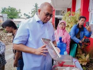 Andre Rosiade Cek MBG di Padang: Alhamdulillah Anak Senang, Ingin Dilanjutkan
