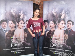 Cinta Laura Cerita Pengalaman Perdana Lakoni Adegan Dewasa