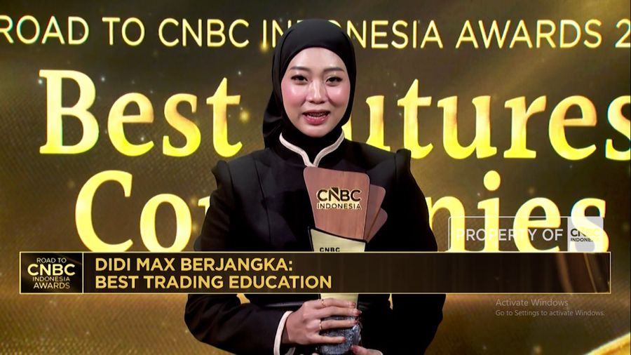 Didi Max Berjangka Raih Penghargaan Best Trading Education