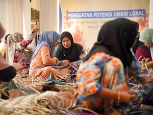Tingkatkan Kualitas Anyaman Pandan Sukadana dengan Pelatihan & Edukasi
